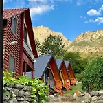 Πανσιόν Astrit Villi 3*
